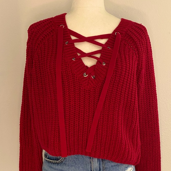 Kendall & Kylie Sweaters - Kendall & Kylie Sweater 💋